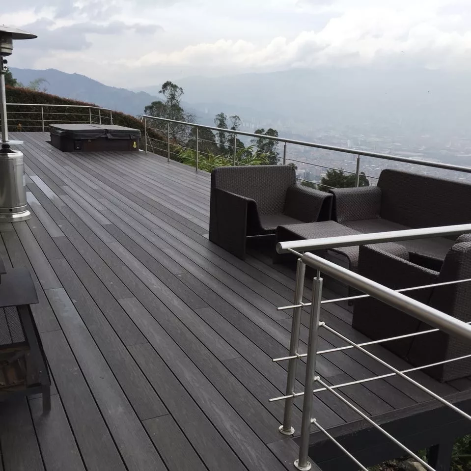 7f0d25b8-4167-404e-b090-1bd443d26666